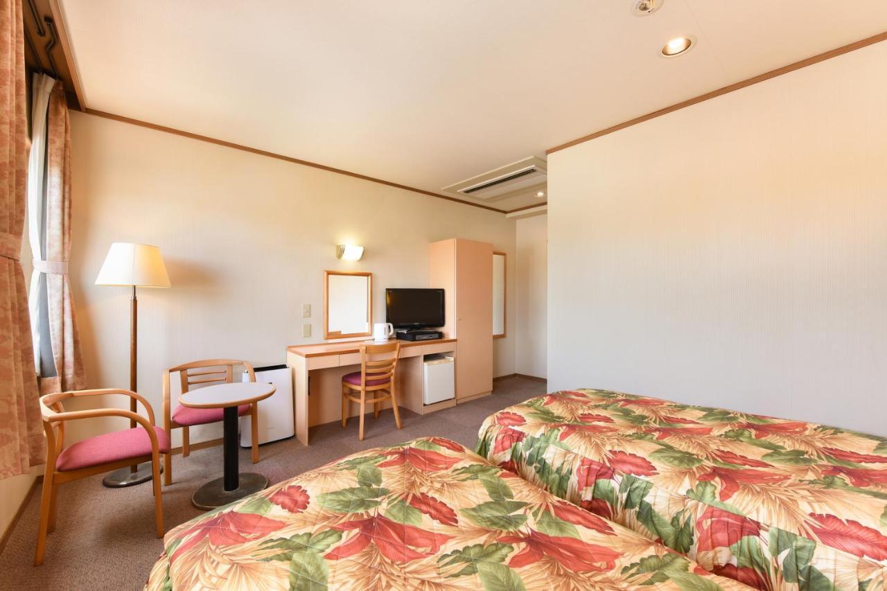 Marina Hotel 3*